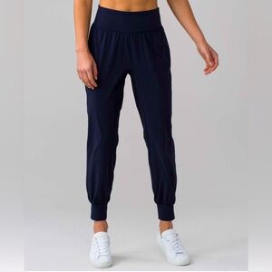 Sz 10 | Lululemon: Sun Setter Jogger 28" | EUC | Midnight Navy